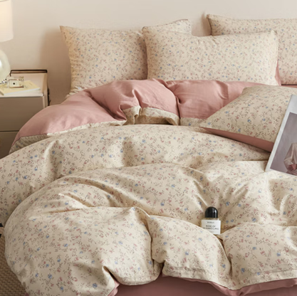 Queen 7-Piece Pinch Pleat Ruched Flowers Bed in a Bag